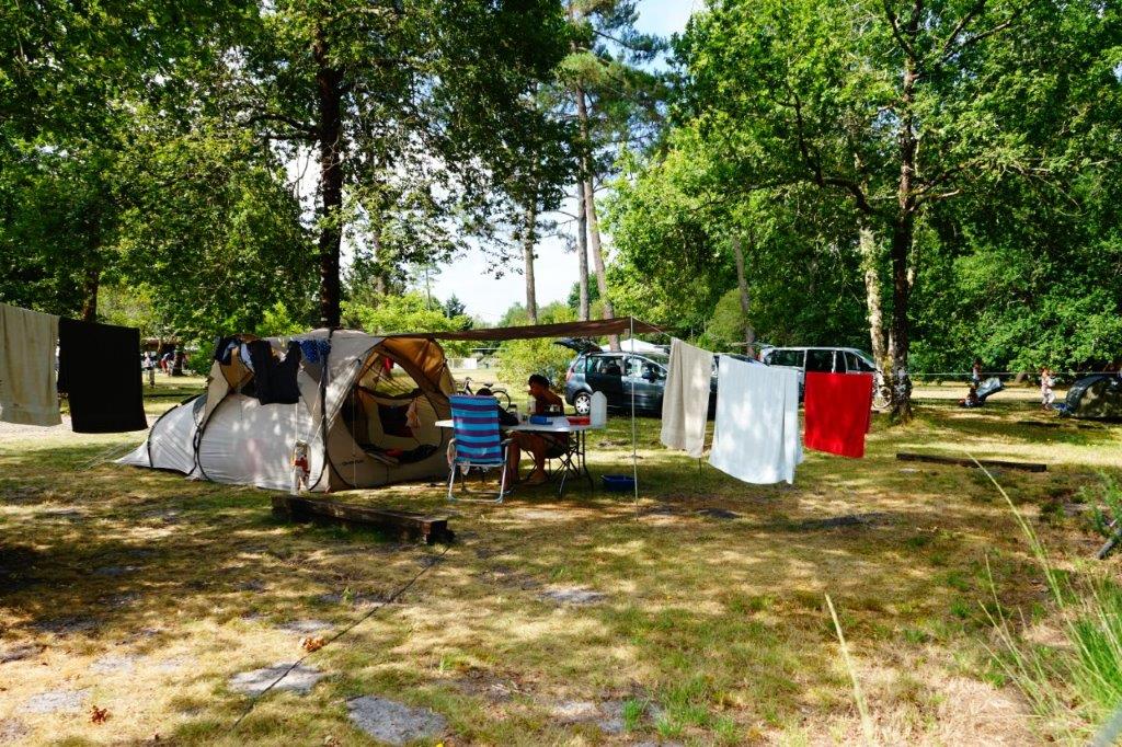 location emplacement au camping à Lacanau